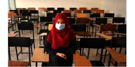 男女生隔布帘上课，塔利班对女生上学到底是怎么规定的？