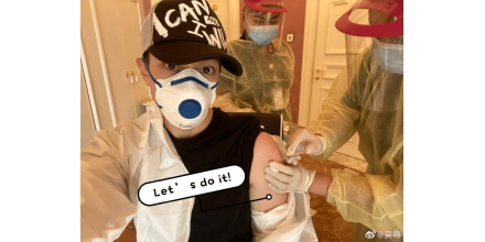 吴尊接种中国疫苗：一家人都做出这个选择，因为中国把疫情控制的太好了！